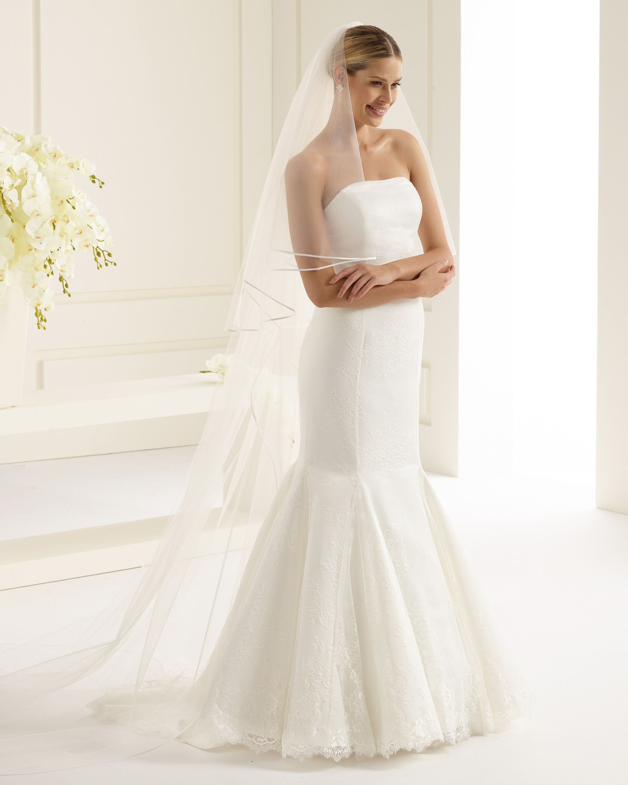 SATIN EDGE VEIL S146