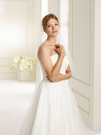 GLASS BEADED EDGE VEIL S205