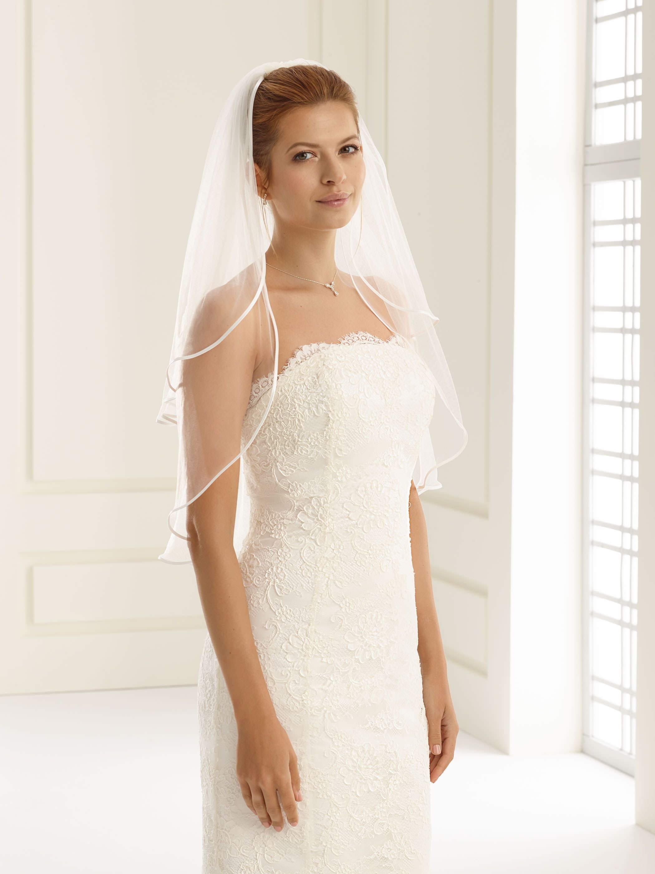 SATIN EDGE VEIL S20