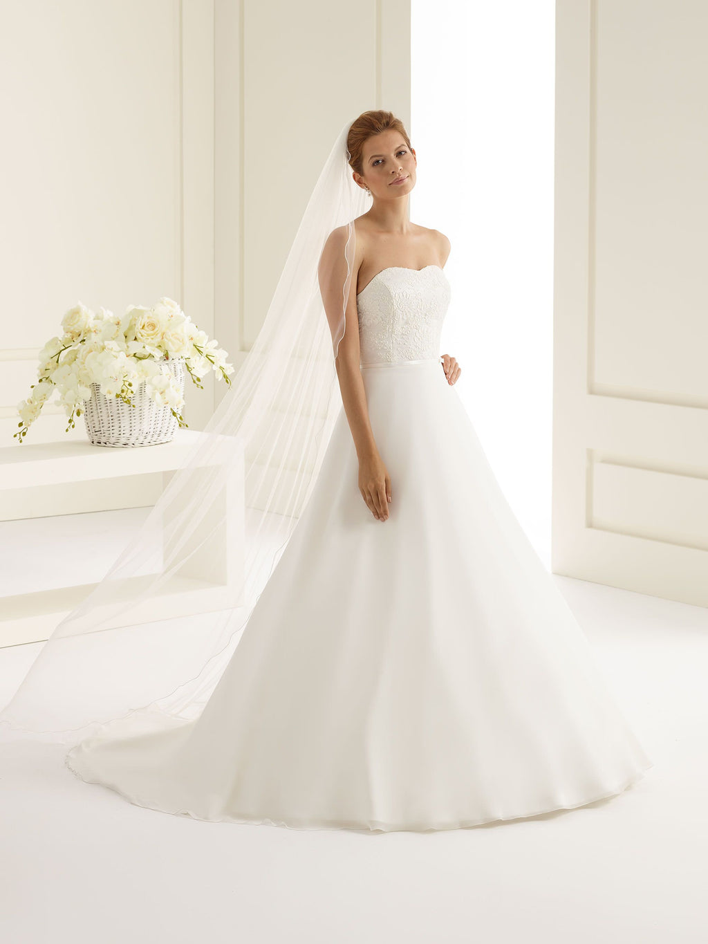 CORDED EDGE VEIL S216