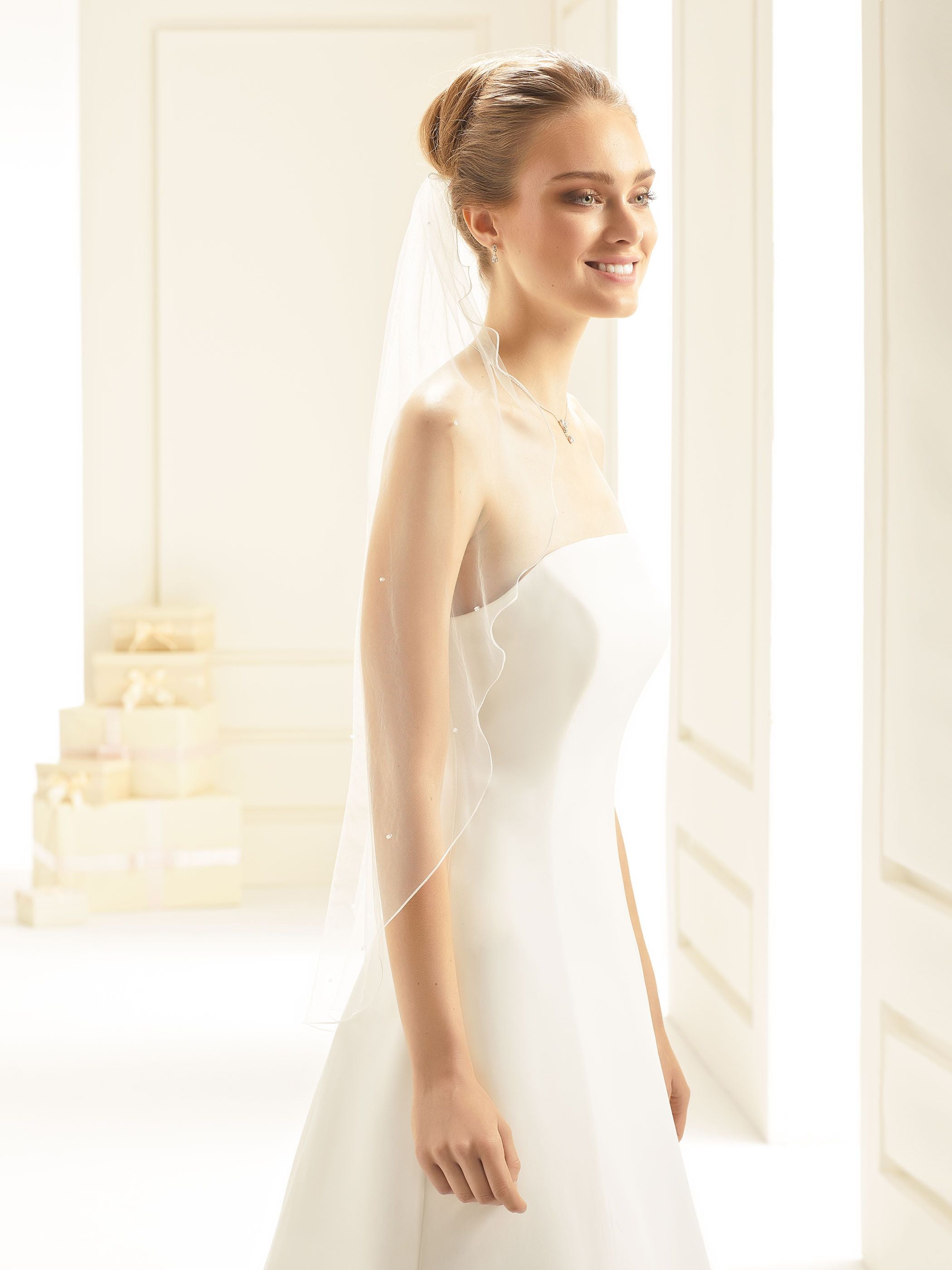 CORDED EDGE VEIL S246