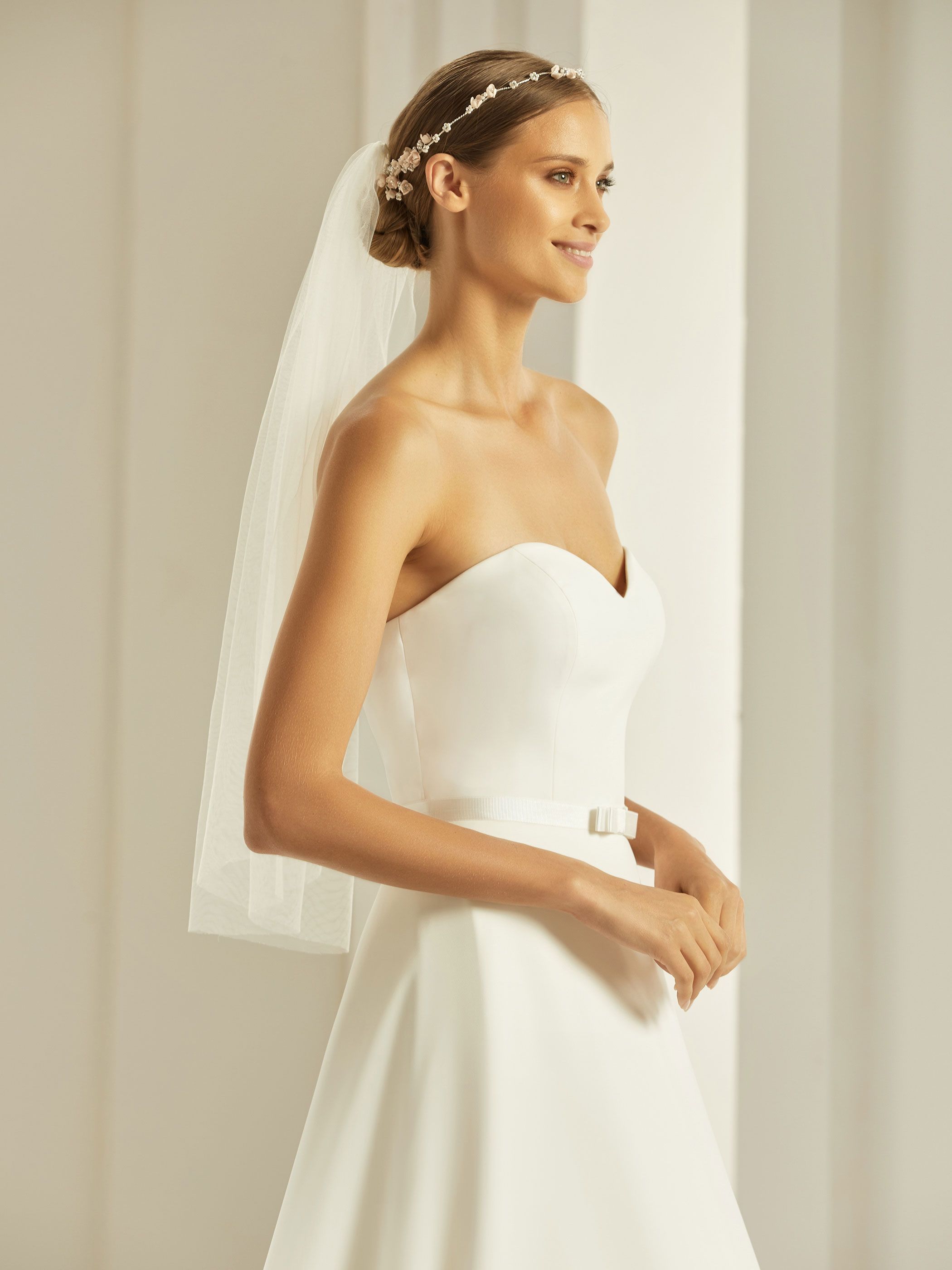 CUTE EDGED VEIL S302