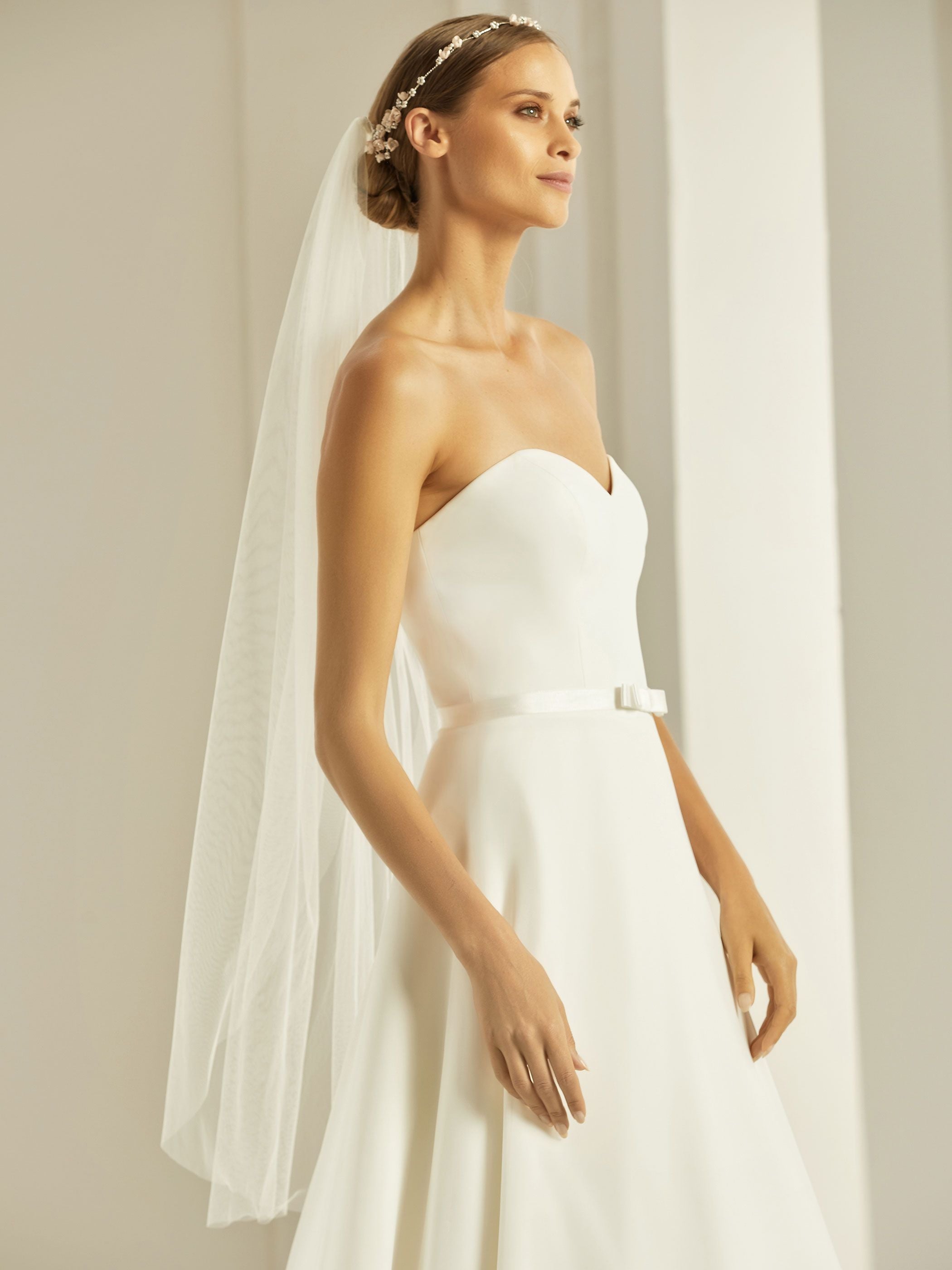 CUTE EDGED VEIL S303