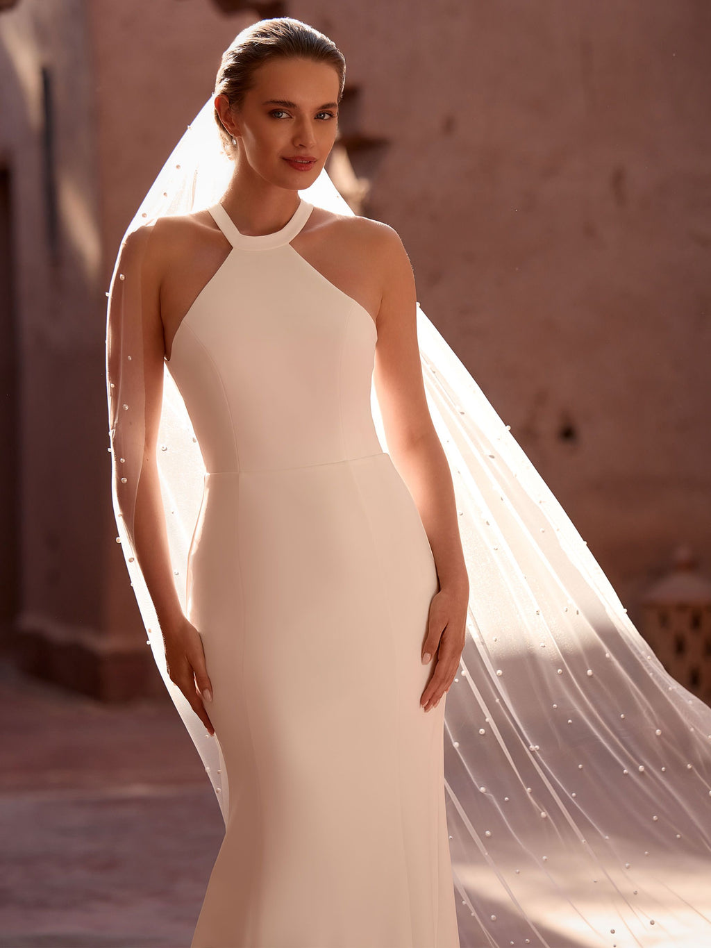 CUT EDGED VEIL S543