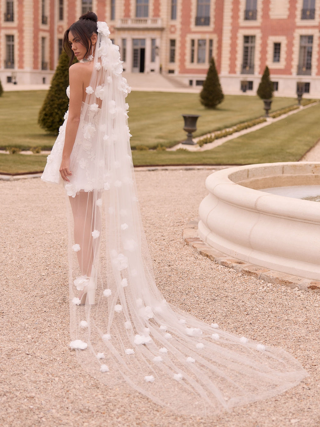 CUT EDGED VEIL S546