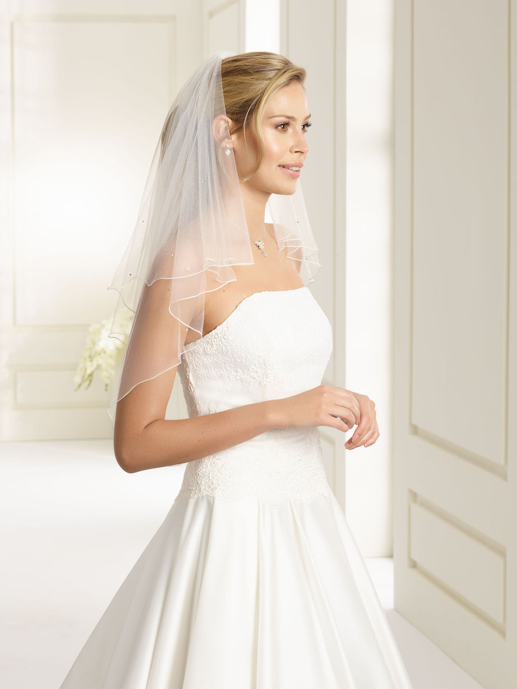 CORDED EDGE VEIL S71