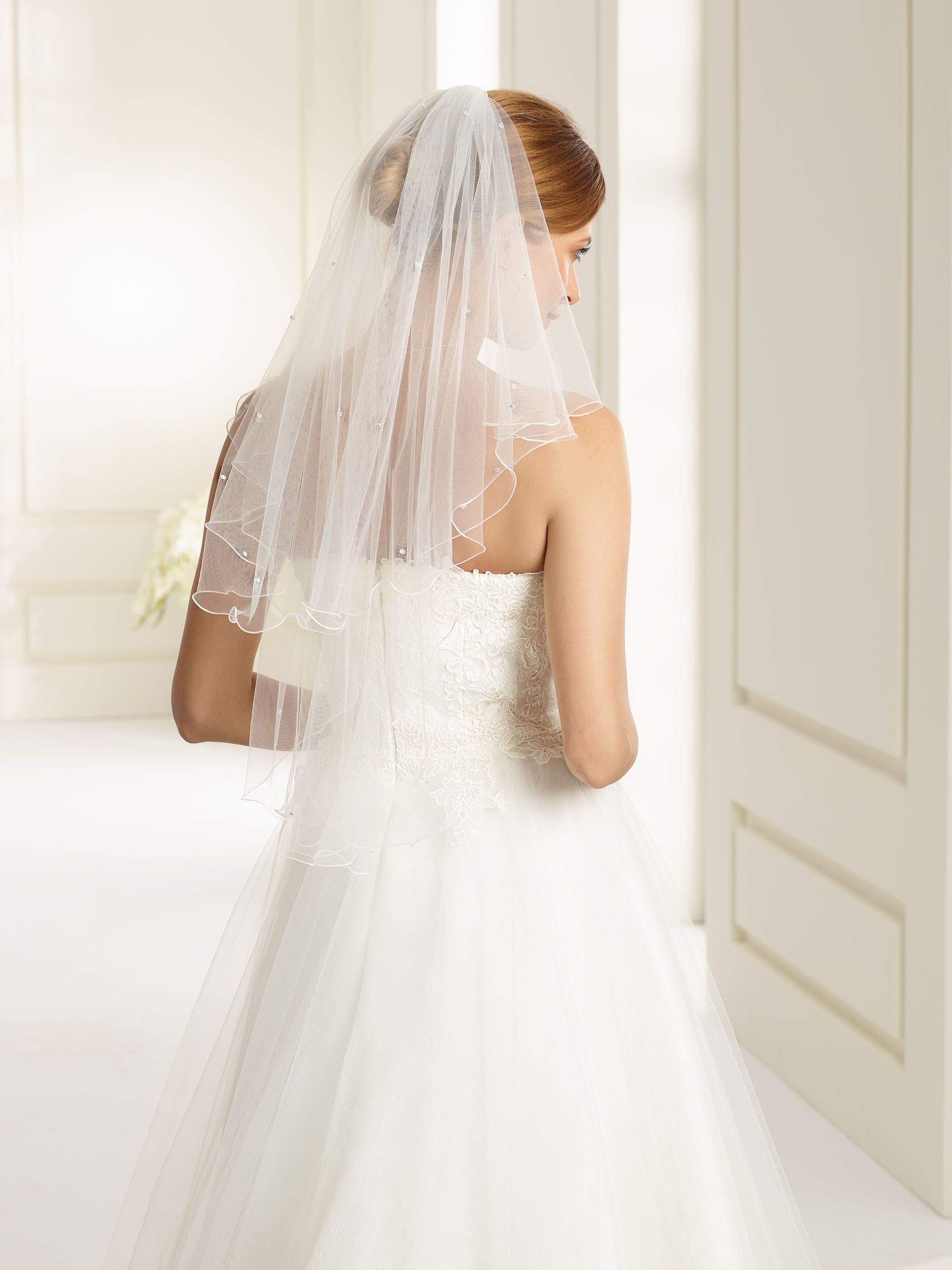 CORDED EDGE VEIL S72