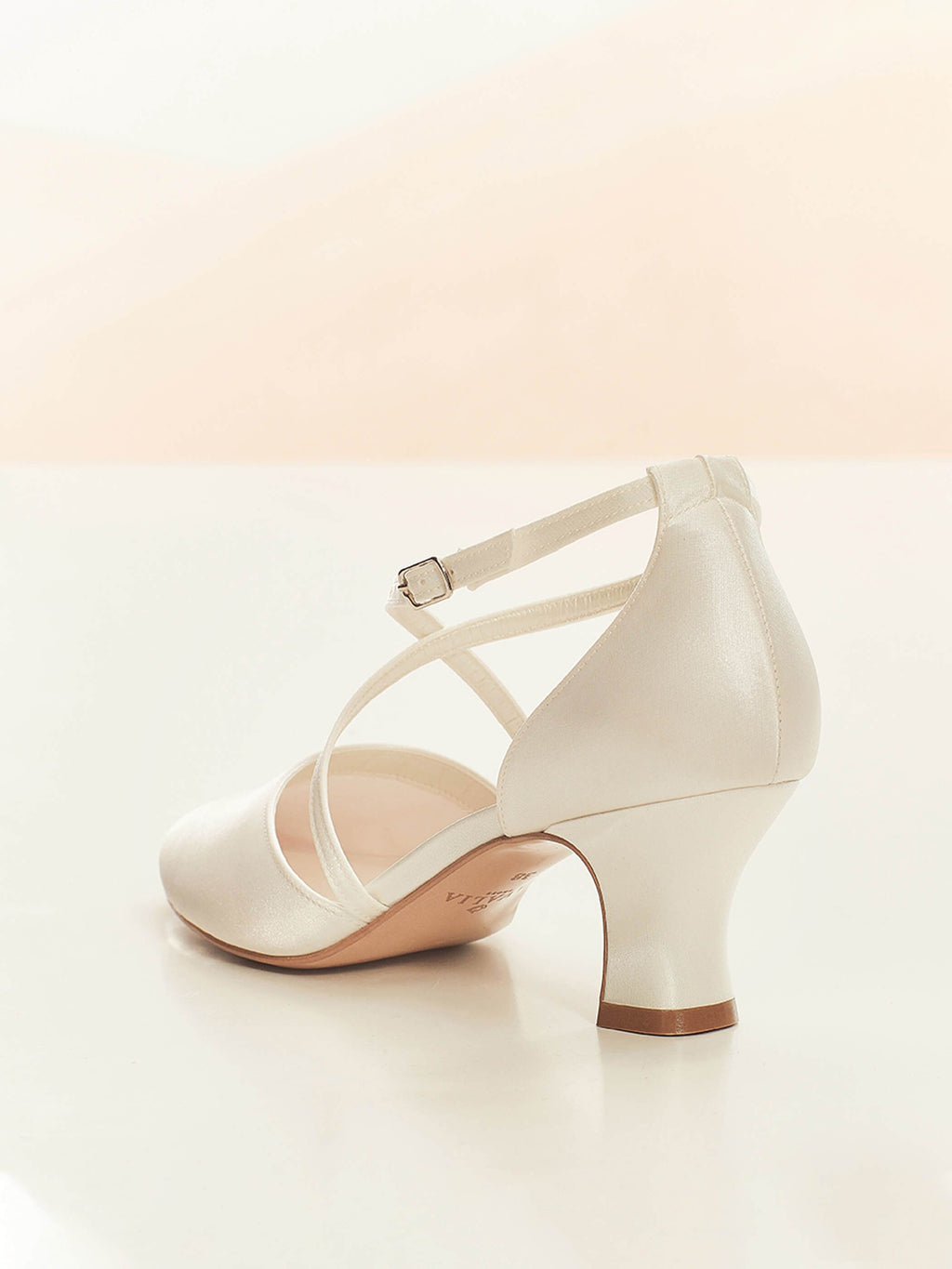 SALLY SHOES