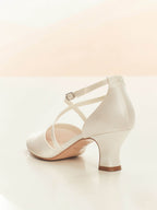 SALLY SHOES